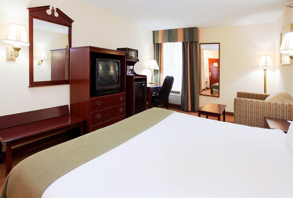 Red Roof Inn PLUS+ Henderson Exterior foto