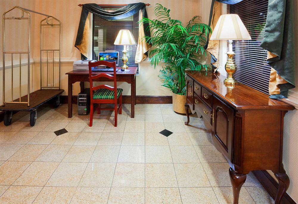 Red Roof Inn PLUS+ Henderson Interior foto